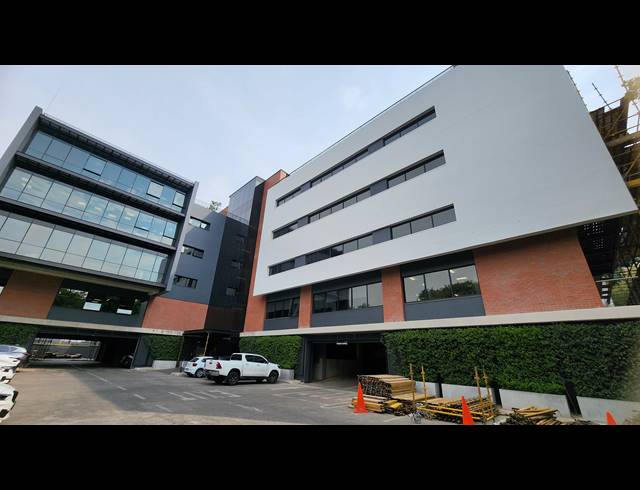 412M² OFFICE FOR SALE IN HOUGHTON ESTATE
